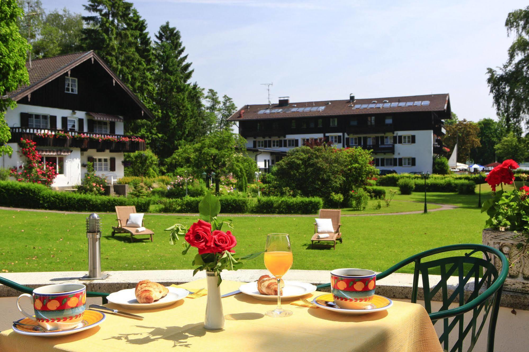 Garden-Hotel Reinhart Prien am Chiemsee Dış mekan fotoğraf